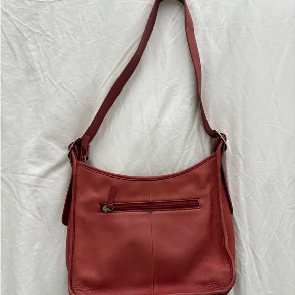 Red Leather Shoulder Crossbody Bag - Picture 2 of 4